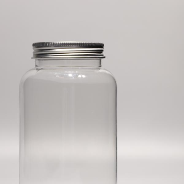 Clear Transparent Plastic PET Bottle With Tight Sealing Cap For Cold Juice