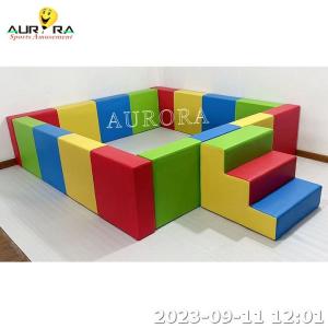 China 200x200cm Indoor Kids Soft Play Equipment Ball Pit Colored Customized Design factory
