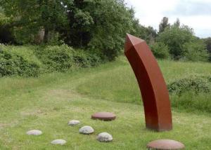 China OEM Outdoor Decorative Rusty Corten Steel Pencil Sculpture factory