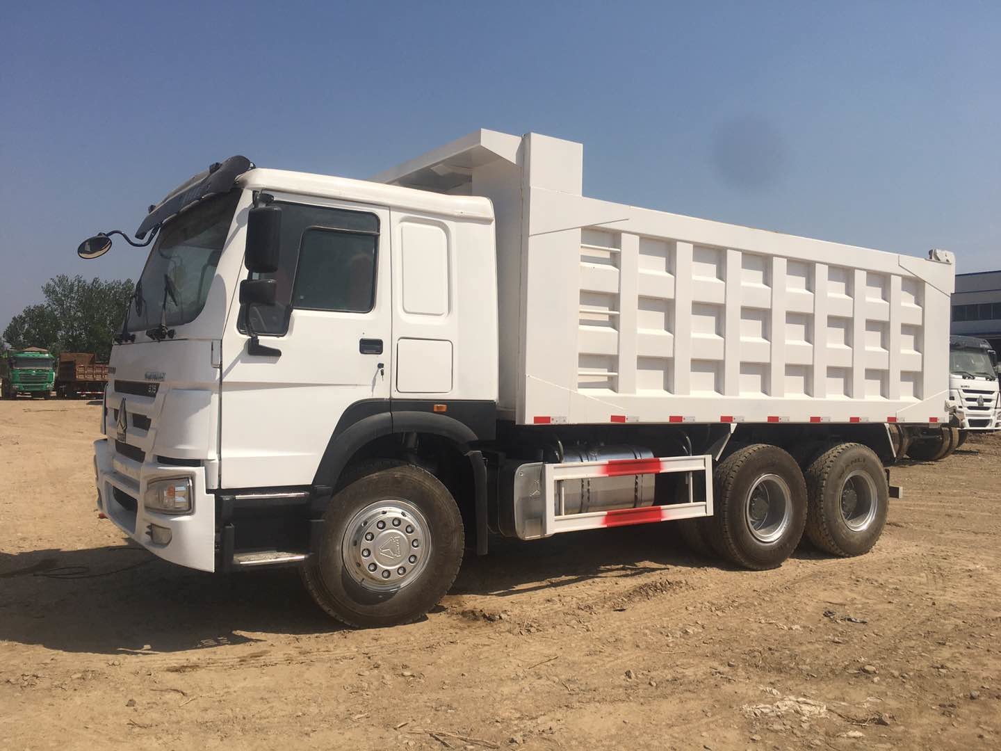 LHD RHD 9.726L 50T Tipper 6*4 Howo Used Dump Truck