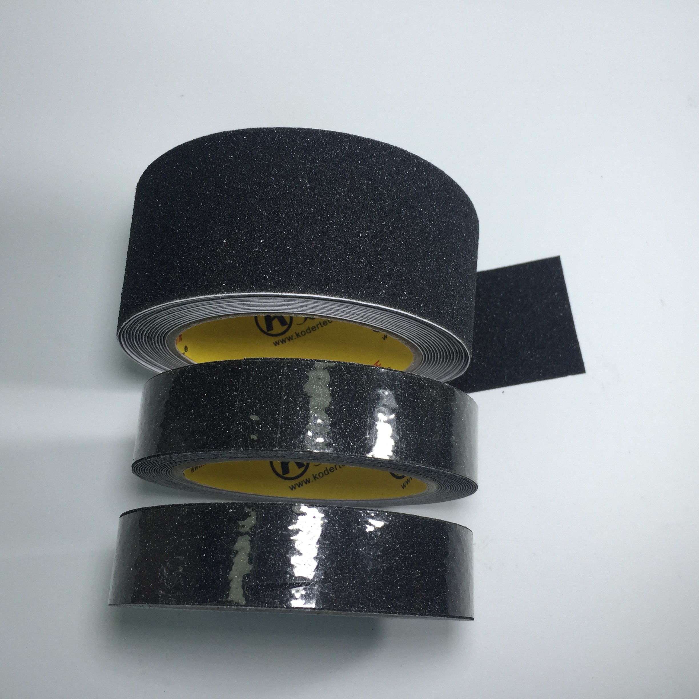 PVC Based Anti-Slip Tape With Carborundum Grains On The Surface