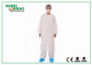 China Splash-Proof PE Disposable Protective Gowns Set For Nurses or Doctors use factory