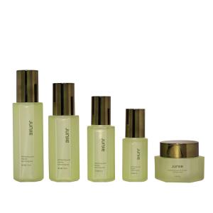 China 30ml 60ml 100ml 120ml Refillable Spray Bottles , Toner Pump Bottle Cosmetic factory