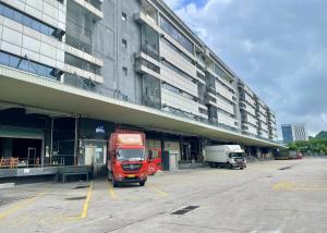 China Bonded zone warehouse duty-free warehousing import and export agency customs declaration factory