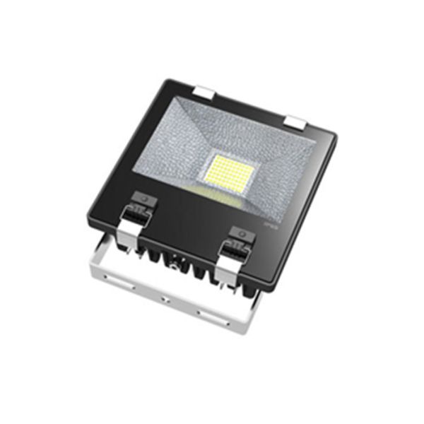 China Energy Saving Led Tunnel Light 90 To 120 Beam Angle With 70 W Projector factory