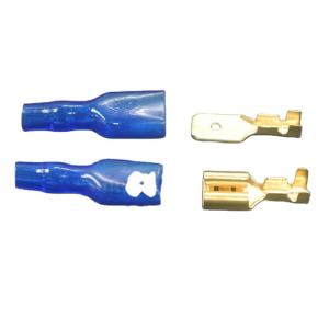 China Crimp Male And Female Spade Connectors 6.3mm With Red Blue Insulating Sleeves factory