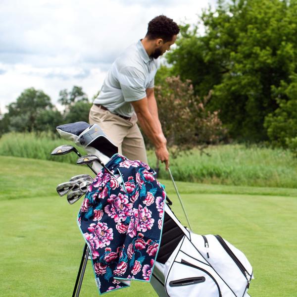 Customizable Logo Golf Microfiber Fabric Waffle Pattern Golf Towel With Buckle