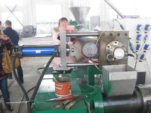 China Two Stage Waste Polythene Recycling Machine , Plastic Film Recycling Machine Single Screw factory
