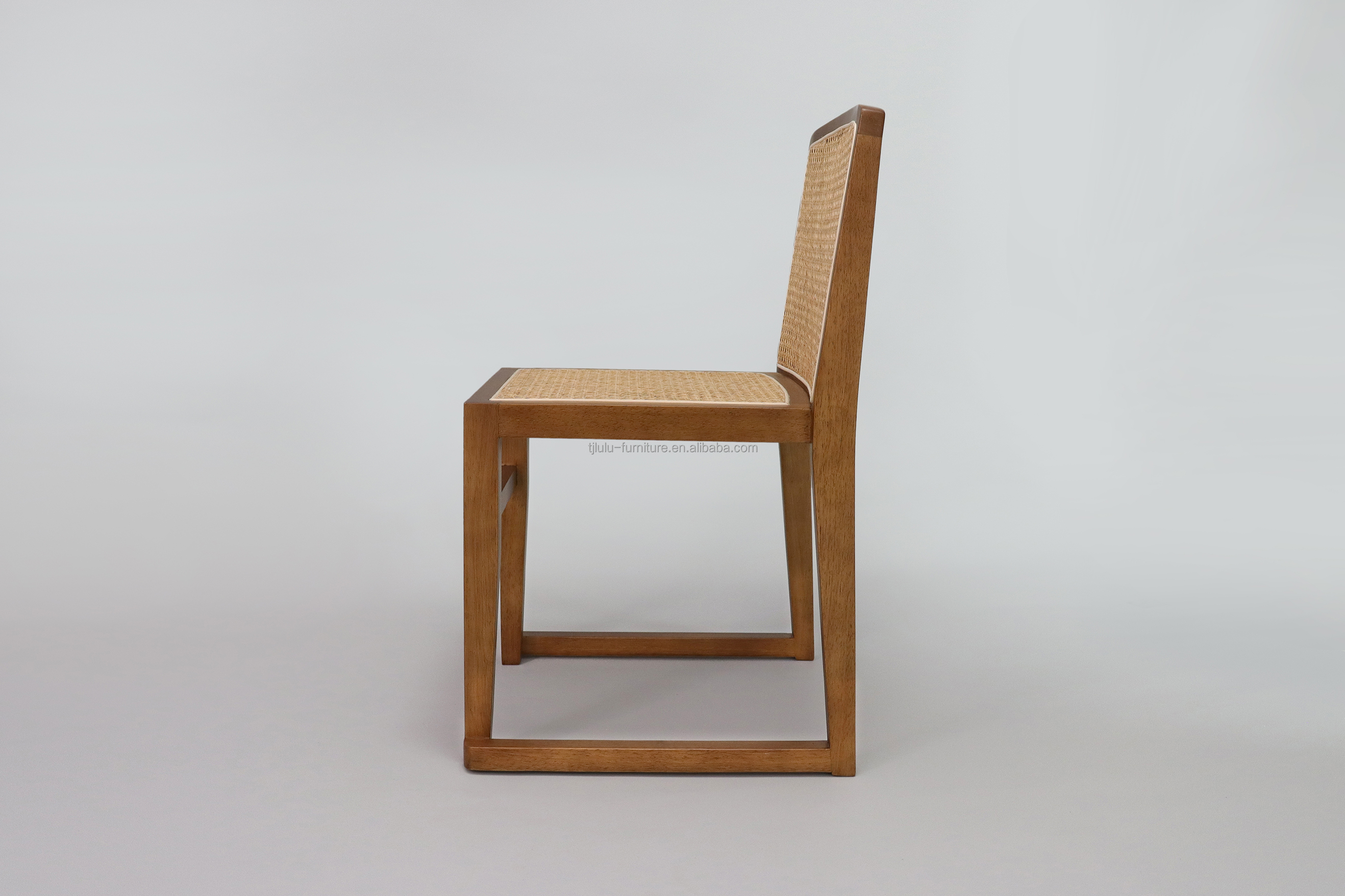 Stackable Wicker Chair with Rattan Back and Solid Wood Seat for Wedding Outdoor Cafe Dining Room Furniture