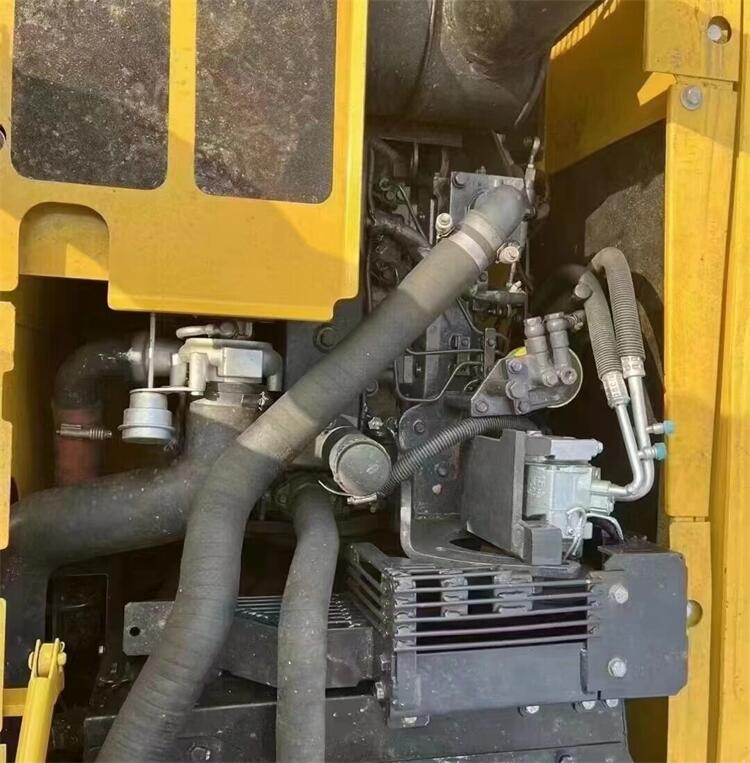 2200 Working Hours Used Komatsu PC160-7 Crawler Excavator with 0.65m3 Bucket Capacity