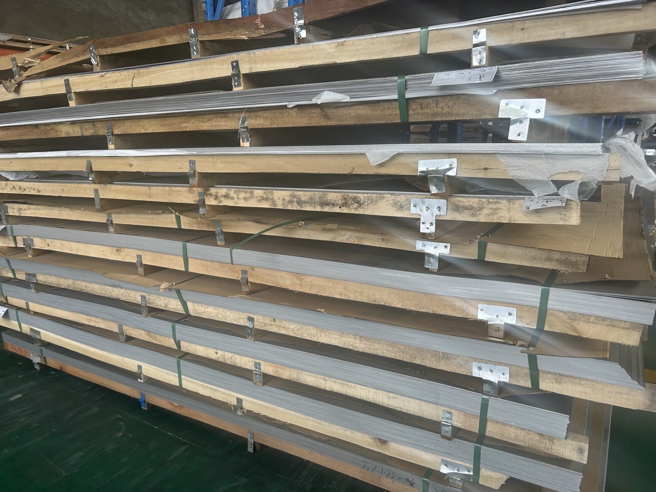 Monel 400 2mm Brushed Stainless Steel Sheet Strong And Hard Rolling
