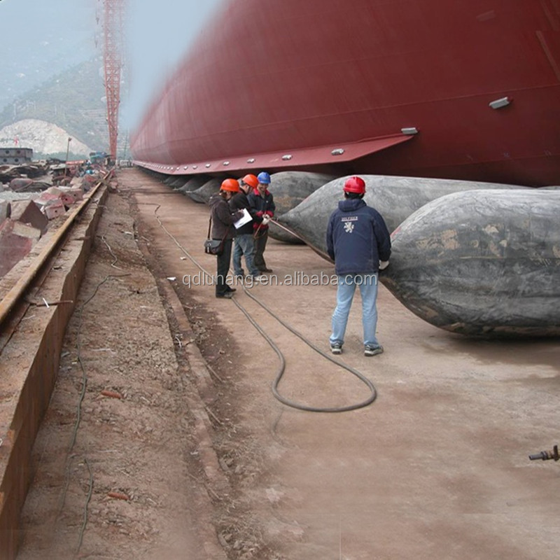 High Performance 2m X 20m Heavy Duty Shipyard Ship Launching / Landing / Lifting / Moving / Salvage Airbag