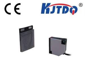 China High Reliability Retro Reflective Photoelectric Sensor Switch Square Type factory
