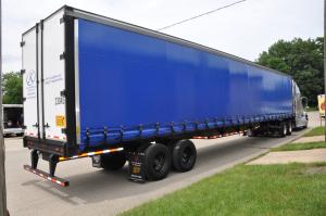 China Large Plastic Tarpaulin Covers / Side Curtains Tear Resistant For Lorry factory