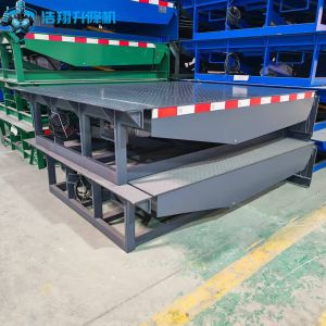 Warehouse Loading Dock Leveler 6T Container Loading Platform