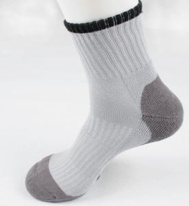 China bamboo compression socks factory