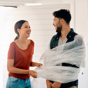 bubble wrap small cushioning fragile breakable padding moving wrapping packing