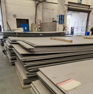 China 0.3mm 0.5mm Thickness 316Ti 304 301 Cold Rolled Stainless Steel Sheet Mirror Finish factory