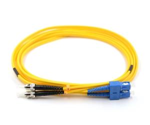 China 3.0mm Fiber Optic Patchcord With OFNP Cable UPC/APC Polishing Customized Lengths factory
