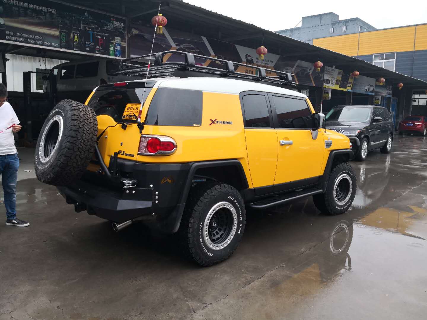 OEM Accepted Front Bumper for Toyota FJ Cruiser with Winch Bull Bar and Tire Carrier