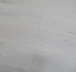 China white brushed European Oak multi layers engineered wood flooring factory