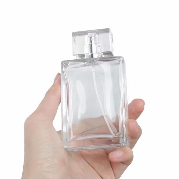 China 100ml Transparent Square Glass Perfume Bottle Pump Sprayer factory