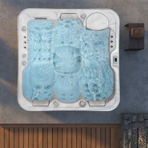 China Customizable Whirlpool Hot Tub With UV Disinfection And Balboa Control System factory