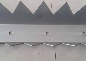 China U W Channel Spikes Razor Barbed Wire Hot Dip Galvanized 2mm Thickness factory