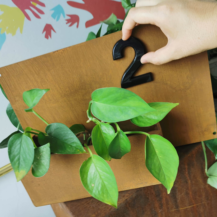 wall-mounted weathering steel decorative small flower pot