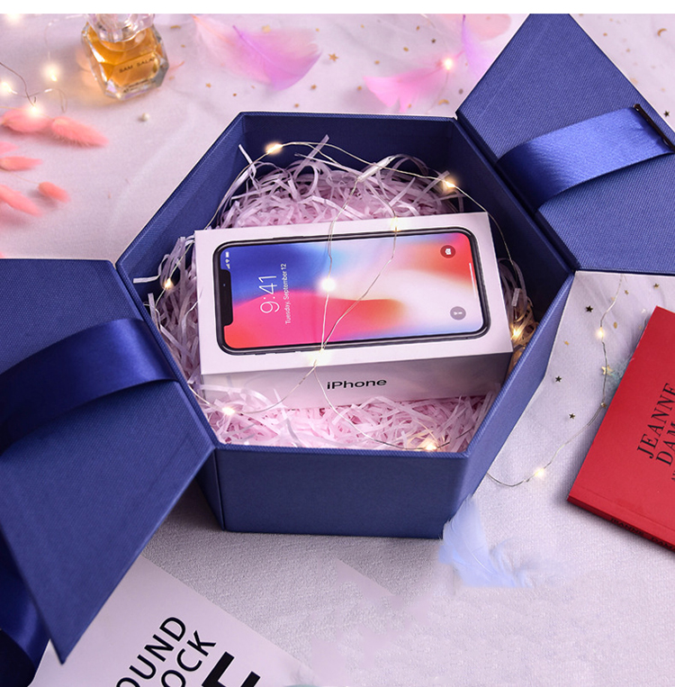 Custom Packaging Box Luxury Wedding Gift Box Heart Shape Cardboard Gift Box With Ribbon