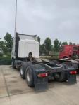 Tractor Truck CNG Power 420hp Trailer Truck 6*4 Horse Truck