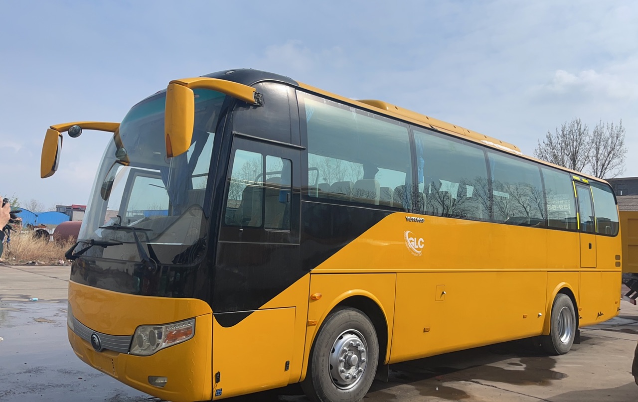 Left Hand Drive Second Hand Buses Manual Transmission Euro 4 Emission Standard Promotion