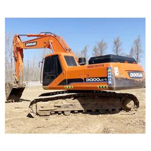 China Active Korea Original Doosan DH300 30 Ton Excavators for Earth-Moving in Shanghai factory