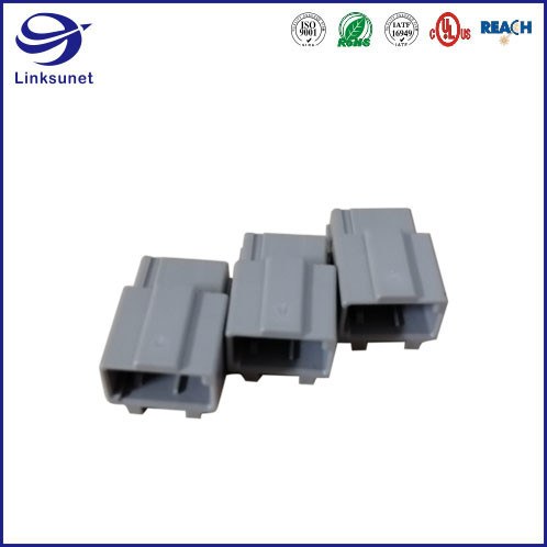 GT21 Male 22 - 20 AWG HRS Cable Connector For Automotive Antenna Wire Harness
