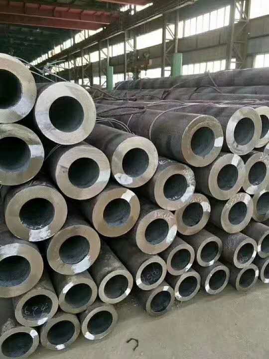 ASTM A106 Grade C Carbon Seamless Steel Pipe Outter Dia = 273mm Wall Thickness 14mm For Boiler