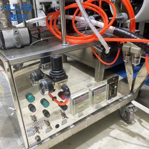 Semi Automatic Lipstick Filling Machine Heating Mixing Filling Machine 16000BPH