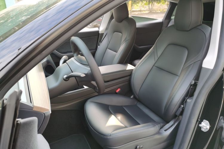 China Super Sport Car Electric Coupe Car Intelligent Luxury Sedan With Lithium