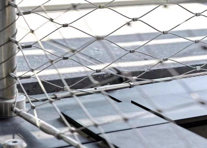 Lightweight Flexible SS316 Wire Rope Mesh with Easy Installation for Security Fence