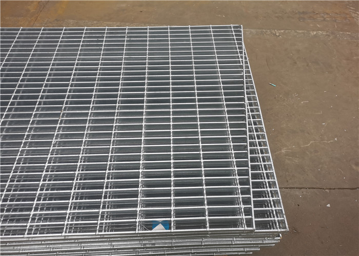 40x5mm Serrated Bar Grating Stair Treads For Municipal Engineering