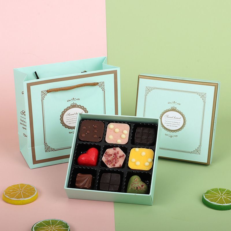 Mother&prime;s Day Valentine&prime;s Day Birthday Custom Gift Paper Box China Rigid Packaging Storage Boxes for Chocolate Candy Cookie Sweet Food with Cardboard Insert