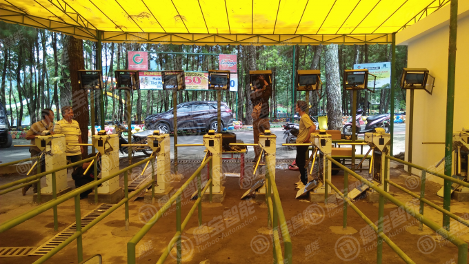 Electromechanical Tripod Waist Height Turnstile SUS304 Arm Material 1.0mm Thickness 6
