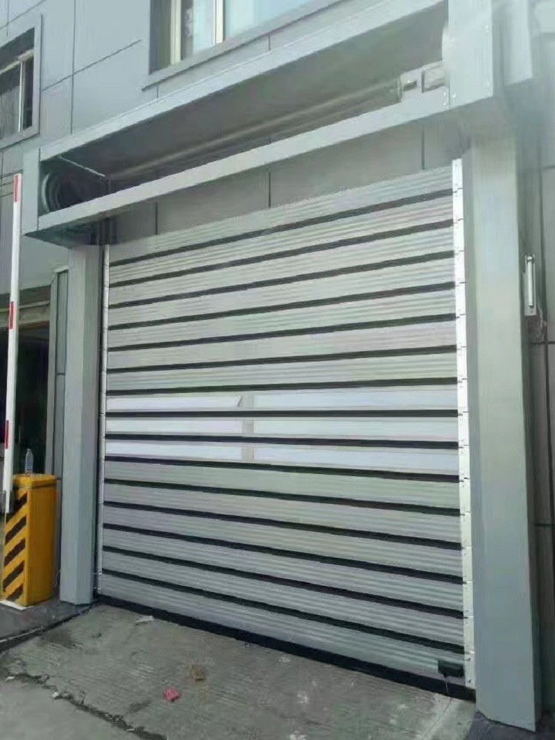 Customized Request Automatic Rolling Garage Door with Rapid Roll up and Spiral