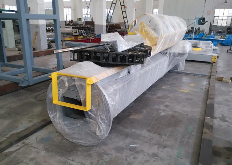 Land Wind Steel Tube Tower Robust Structure Welding Column Boom With Trolley