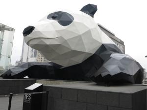 China Outdoor Panda Large Garden Art Sculptures Stainless Steel Baking Varnish factory