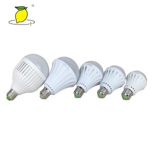 China 7 Watt E27 Emergency LED Bulb , Rechargeable Energy Saving Bulbs factory
