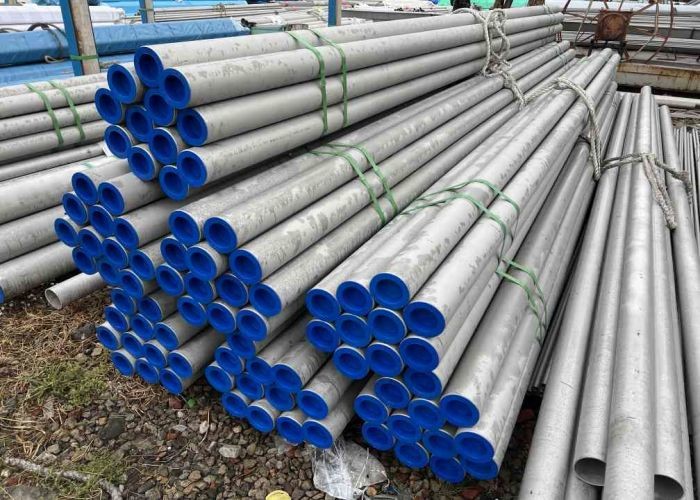 304 316 316L 310S Stainless Steel Pipe Tubing Round Section Shape For Decoration