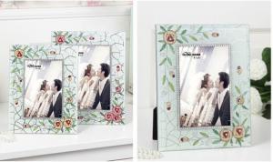 China Contemporary Glass Wedding Photo Frames Wedding Gifts For Guests Deluxe factory