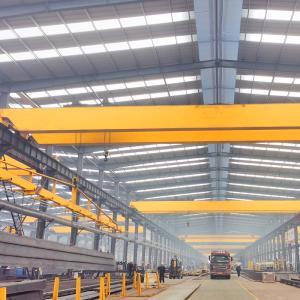 China Indoor Double Girder Bridge Overhead Hoist Crane With Versatility factory