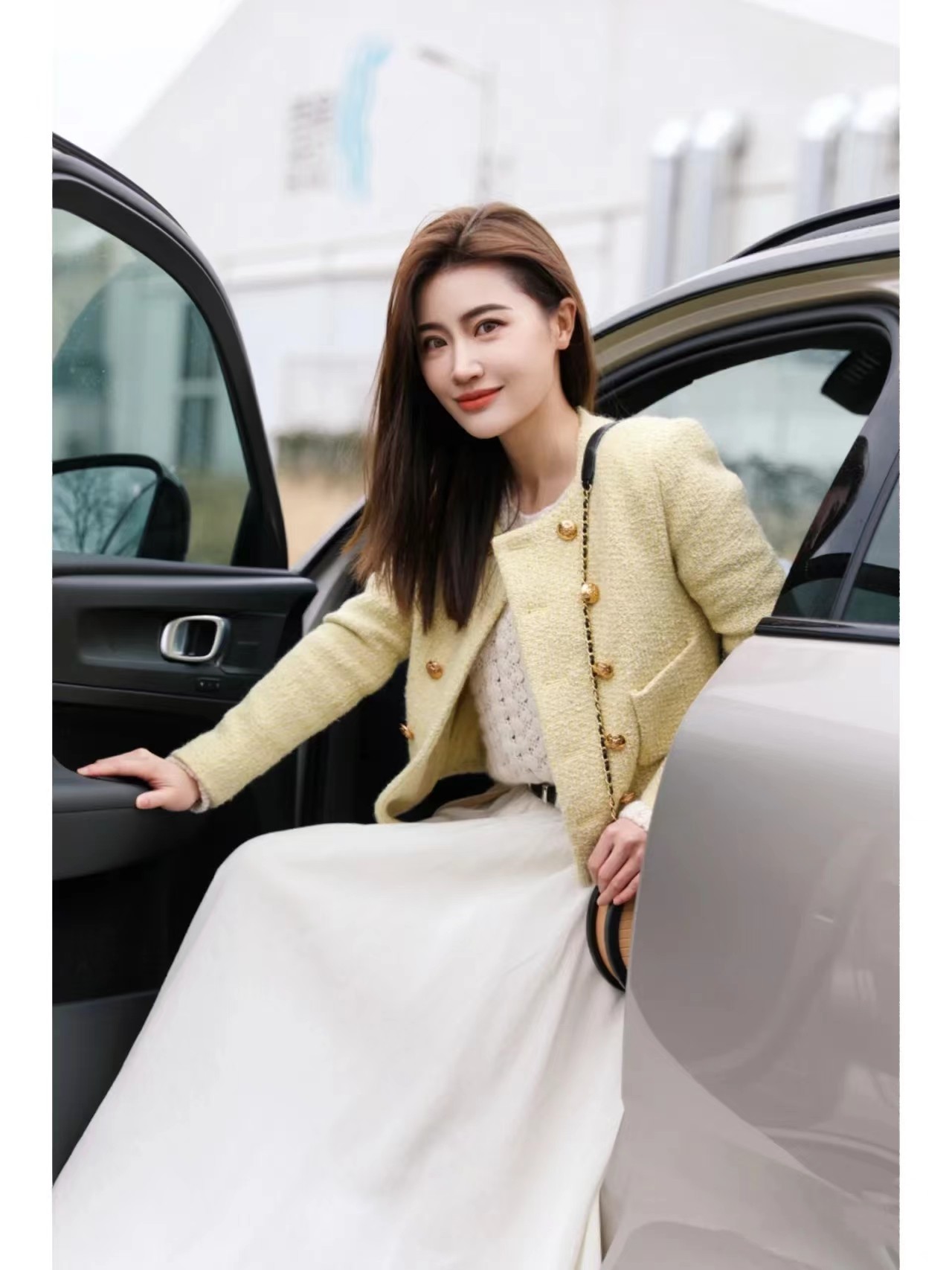 78kWh Battery Capacity Dual Motor Four-Wheel Drive Mobile APP Remote Control Electric SUV Cars VOL-VO XC40 RECHARGE AWD