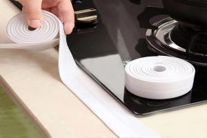 China Wall Caulk Tub Surround Sealer Trim Waterproof Mold Proof Self Adhesive Tape Kitchen Bathroom . factory